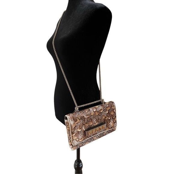 VTG VALENTINO GARAVANI  Calf Hair Feather Rockstud Crossbody Shoulder Clutch - Picture 4 of 16